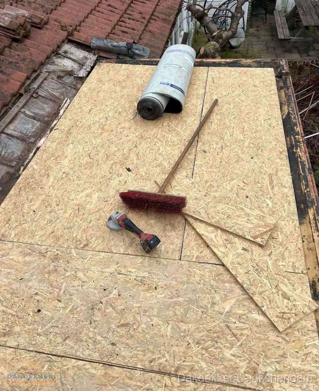 Dakrenovatie afgerond met nieuwe bitumen dakbedekking in Leidschendam
